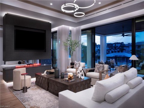 Vanderbilt Beach Real Estate