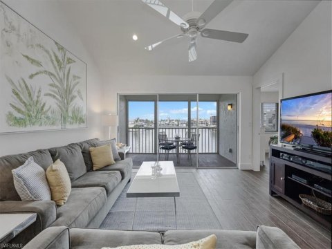 Vanderbilt Beach Real Estate