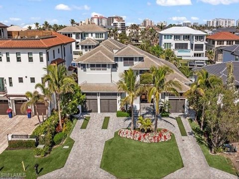 Vanderbilt Beach Real Estate