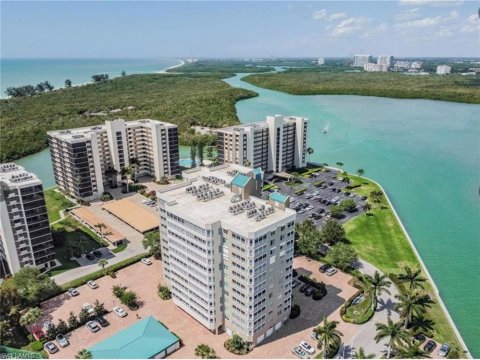 Vanderbilt Beach Real Estate