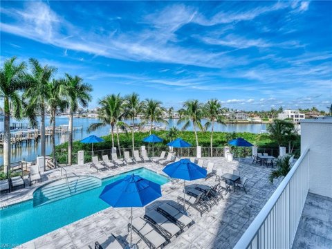 Vanderbilt Beach Real Estate
