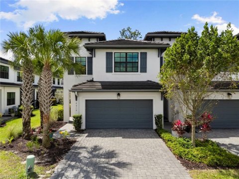 Vanderbilt Reserve Naples Florida Real Estate