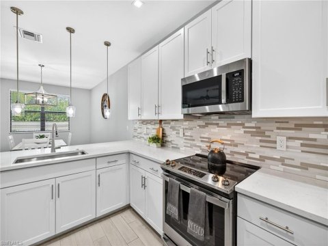 Vanderbilt Reserve Naples Real Estate