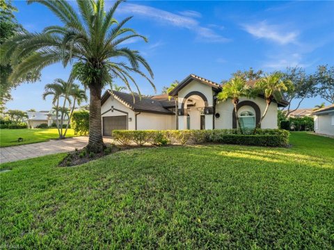 Vanderbilt Villas Naples Florida Homes for Sale