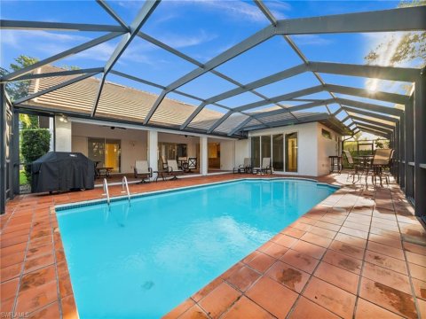 Vanderbilt Villas Naples Real Estate