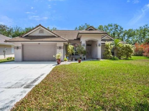 Vanderbilt Villas Naples Real Estate