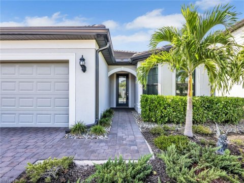 Ventana Pointe Naples Florida Real Estate