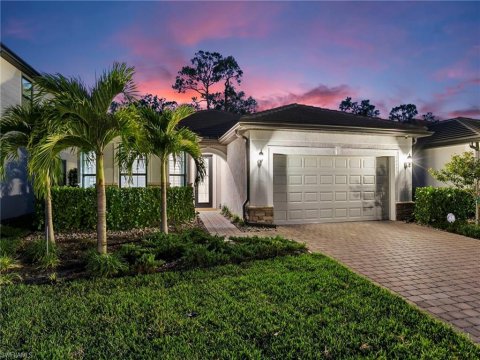 Ventana Pointe Naples Real Estate