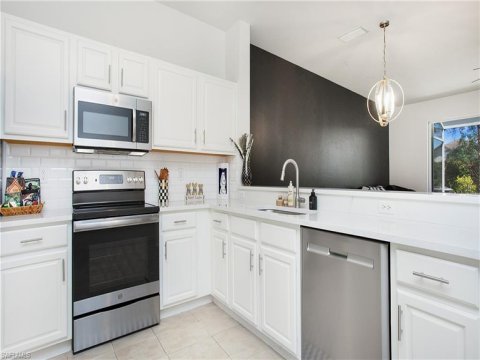 Verona Pointe Naples Real Estate