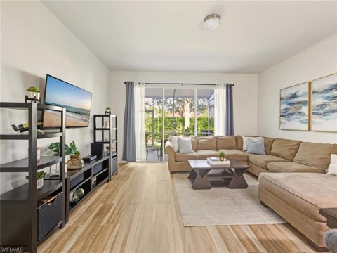 Verona Pointe Naples Real Estate