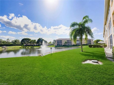 Victoria Lakes Naples Real Estate