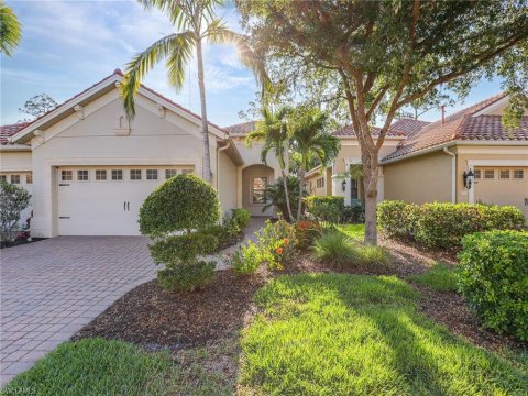 Villa Palmeras Estero Florida Homes for Sale