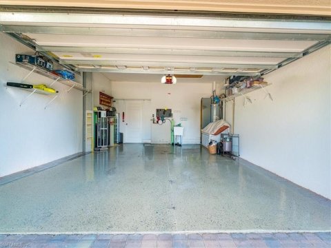 Villa Palmeras Estero Real Estate