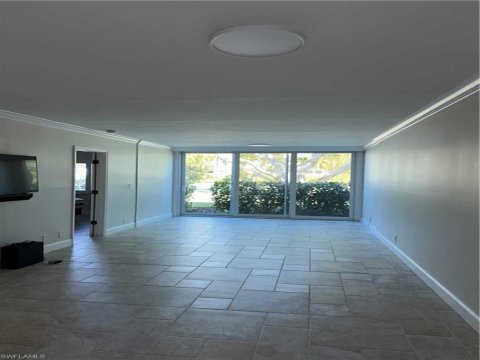 Village Green Naples Florida Condos for Sale