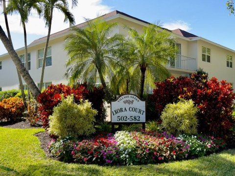 Village Green Naples Florida Condos for Sale