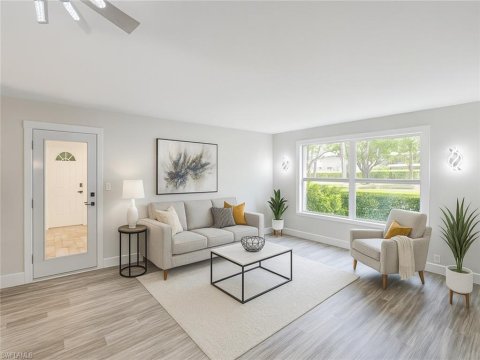 Village Green Naples Real Estate