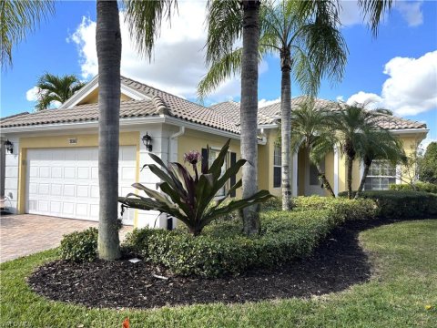 Village Walk Of Bonita Springs Real Estate