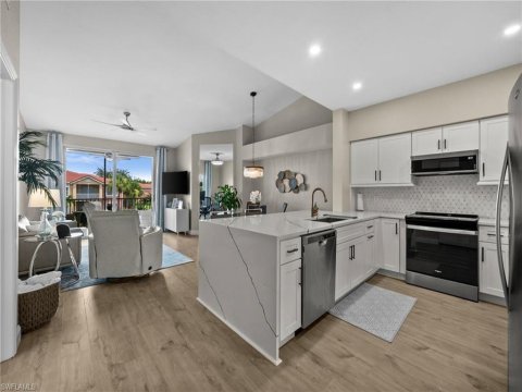 Villagio Estero Real Estate