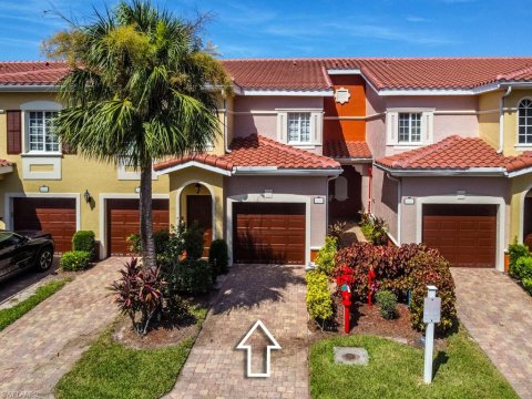 Villagio Estero Real Estate
