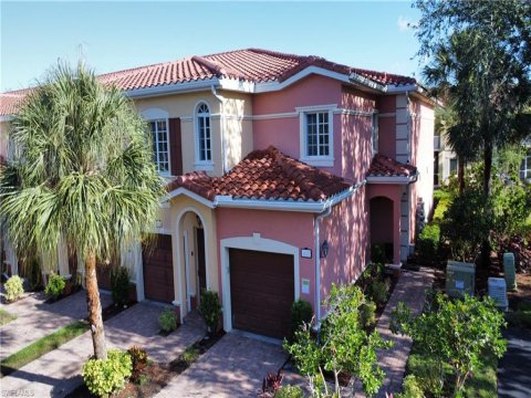 Villagio Estero Real Estate