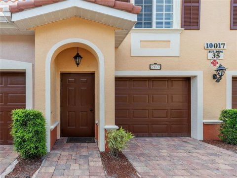 Villagio Estero Real Estate