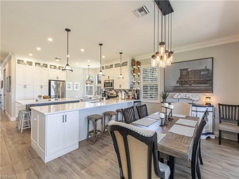 Vineyards Naples Florida Condos for Sale