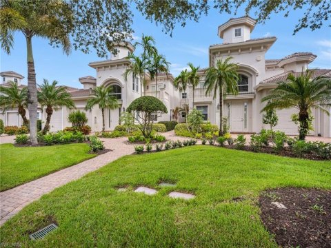 Vineyards Naples Florida Condos for Sale