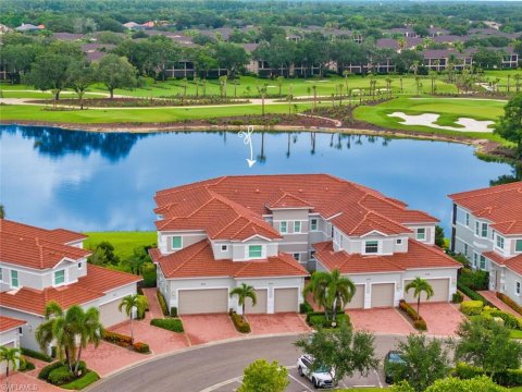 Vineyards Naples Florida Condos for Sale