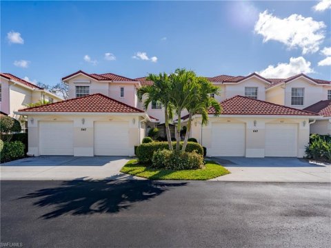 Vineyards Naples Florida Condos for Sale