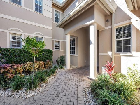 Vineyards Naples Florida Condos for Sale