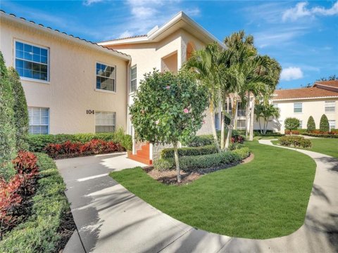 Vineyards Naples Florida Condos for Sale