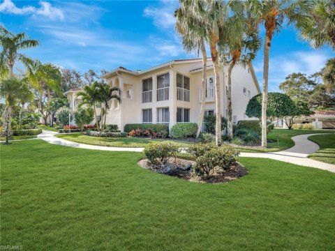 Vineyards Naples Florida Condos for Sale