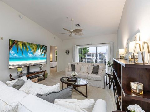 Vineyards Naples Florida Condos for Sale