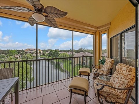 Vineyards Naples Real Estate