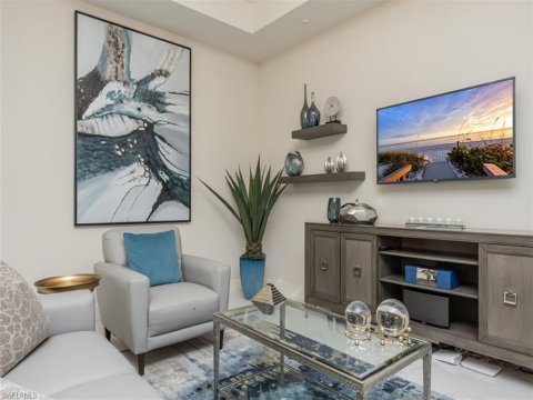 Vineyards Naples Real Estate