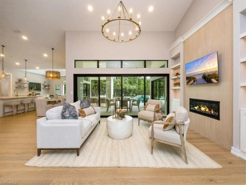 Vineyards Naples Real Estate