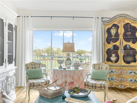 Vineyards Naples Real Estate