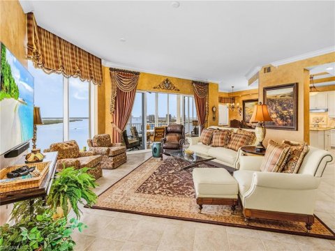 Waterside At Bay Beach Real Estate