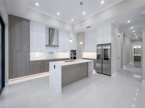 Weber Woods Naples Florida Real Estate