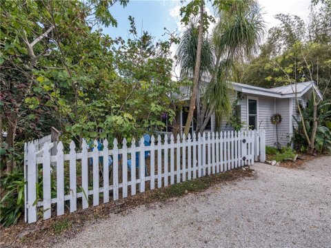 Whispering Pines Naples Florida Real Estate