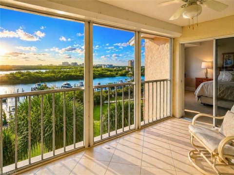 Wiggins Bay Naples Florida Condos for Sale