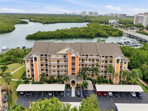 Wiggins Bay Naples Real Estate