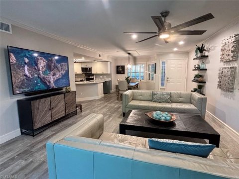 Wiggins Bay Naples Real Estate