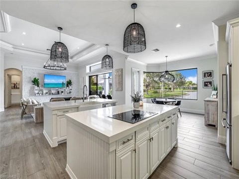 Wilshire Lakes Naples Florida Real Estate