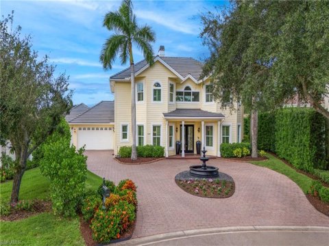 Wilshire Lakes Naples Real Estate