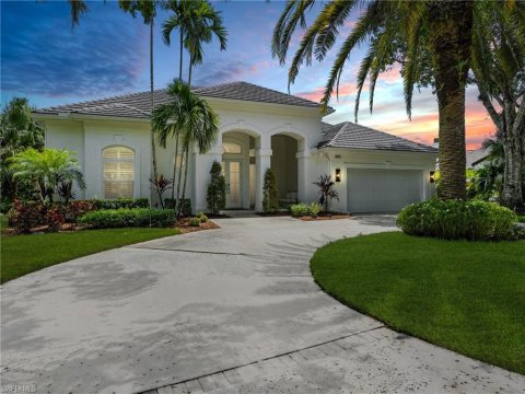 Wilshire Lakes Naples Real Estate