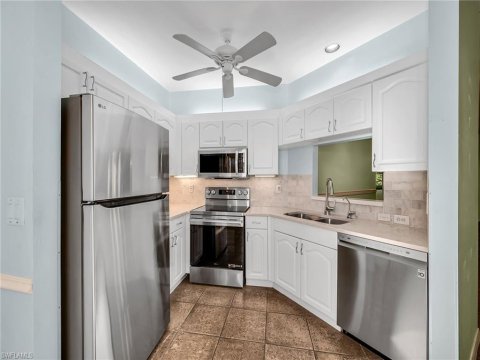 Wilshire Lakes Naples Real Estate